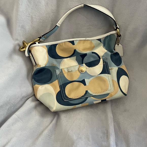 Coach Signature Scarf Print Hobo Bag L0726-11955 Blue Gold Tan White - Picture 1 of 2